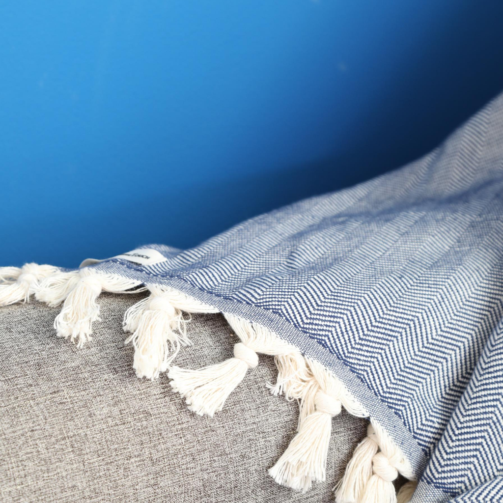 Cotton throw/blanket with tassels made of Turkish cotton