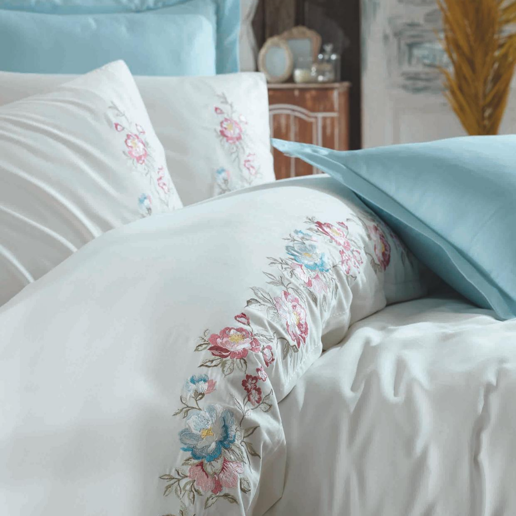 Red, blue floral embrioderies on white duvet cover and 2 pillowcases, pairs with 2 blue shams